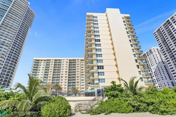 Hollywood, FL 33019,2501 S Ocean Dr  #616