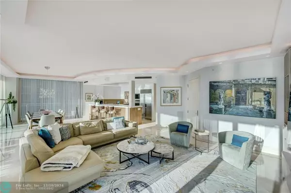 Bal Harbour, FL 33154,10295 Collins Ave  #301