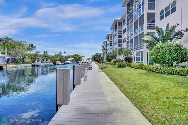 Lauderdale By The Sea, FL 33062,1481 S Ocean Blvd  #119A