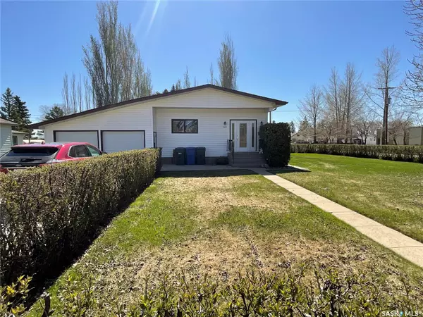 302 2nd AVENUE E, Blaine Lake, SK S0J 0J0