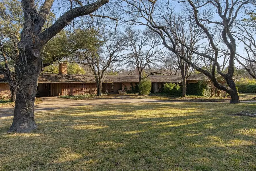 10010 Strait Lane, Dallas, TX 75229