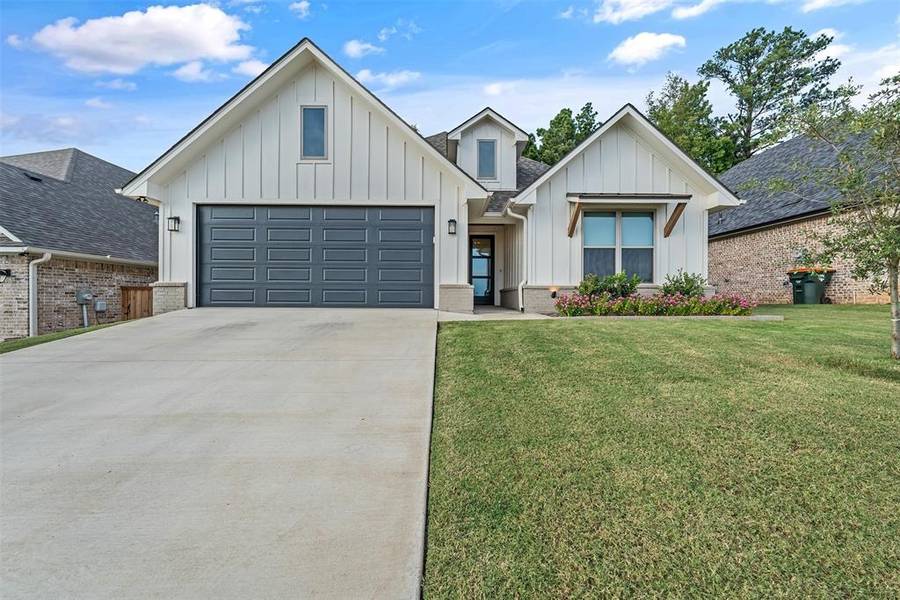 7229 Rolling Acres Place, Tyler, TX 75707