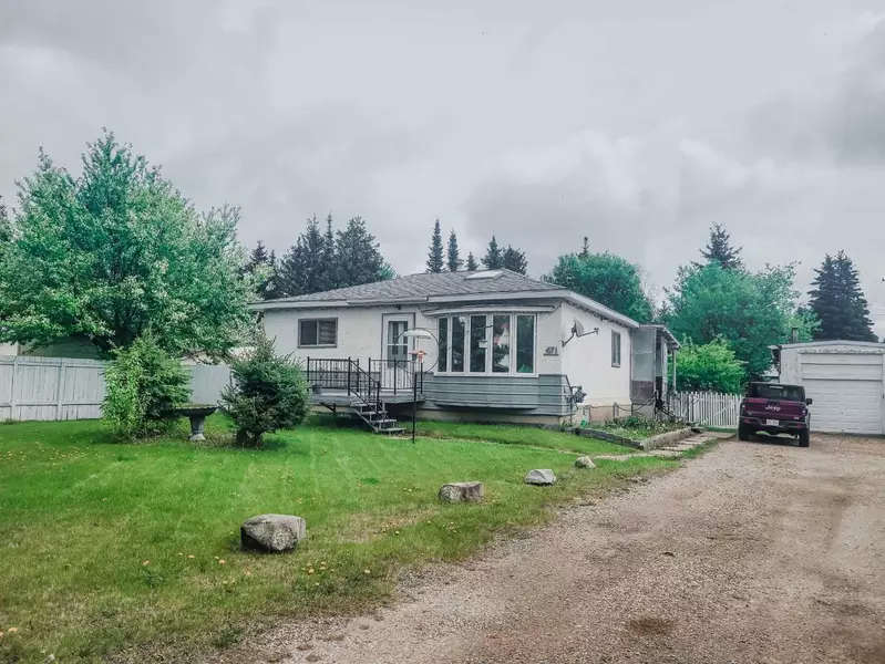 471 71 ST, Edson, AB T7E1N2