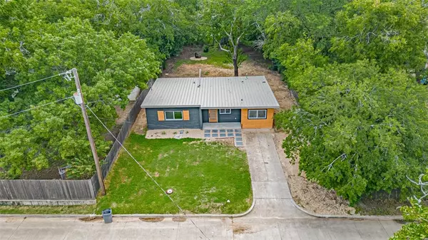 Granbury, TX 76048,803 W Bluff Street