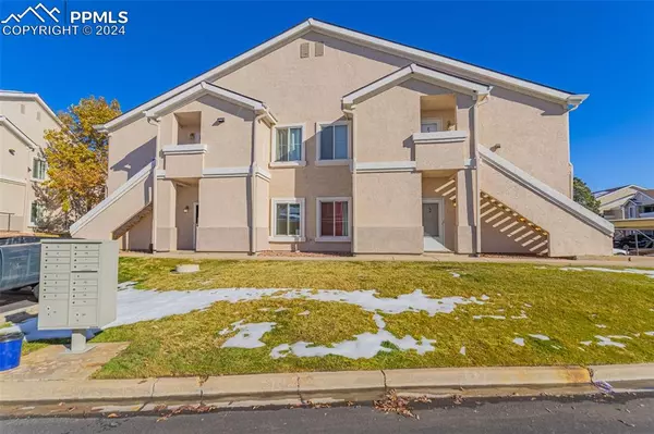 3735 Strawberry Field GRV #B, Colorado Springs, CO 80906