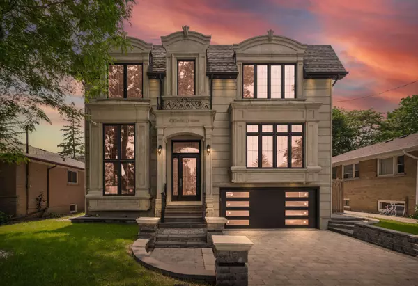 6 Harnish CRES, Toronto C14, ON M2M 2C1