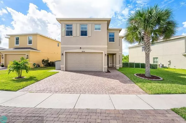 2010 NW Cataluna Cir, Port St Lucie, FL 34986