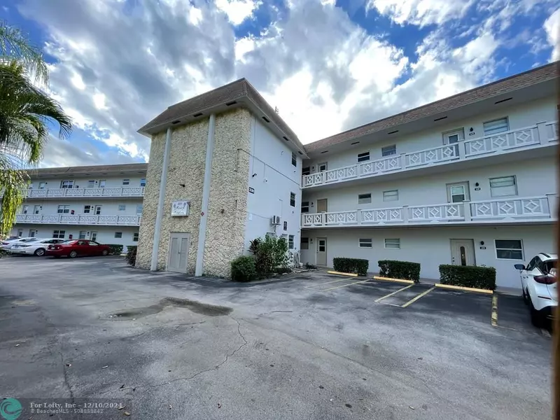 3501 NW 47th Ave  #406, Lauderdale Lakes, FL 33319