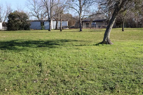 404 N 5th Street, Godley, TX 76044