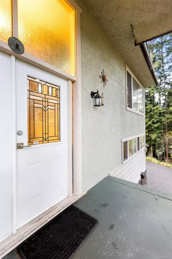 Langford, BC V9C 2P1,875 Walfred Rd