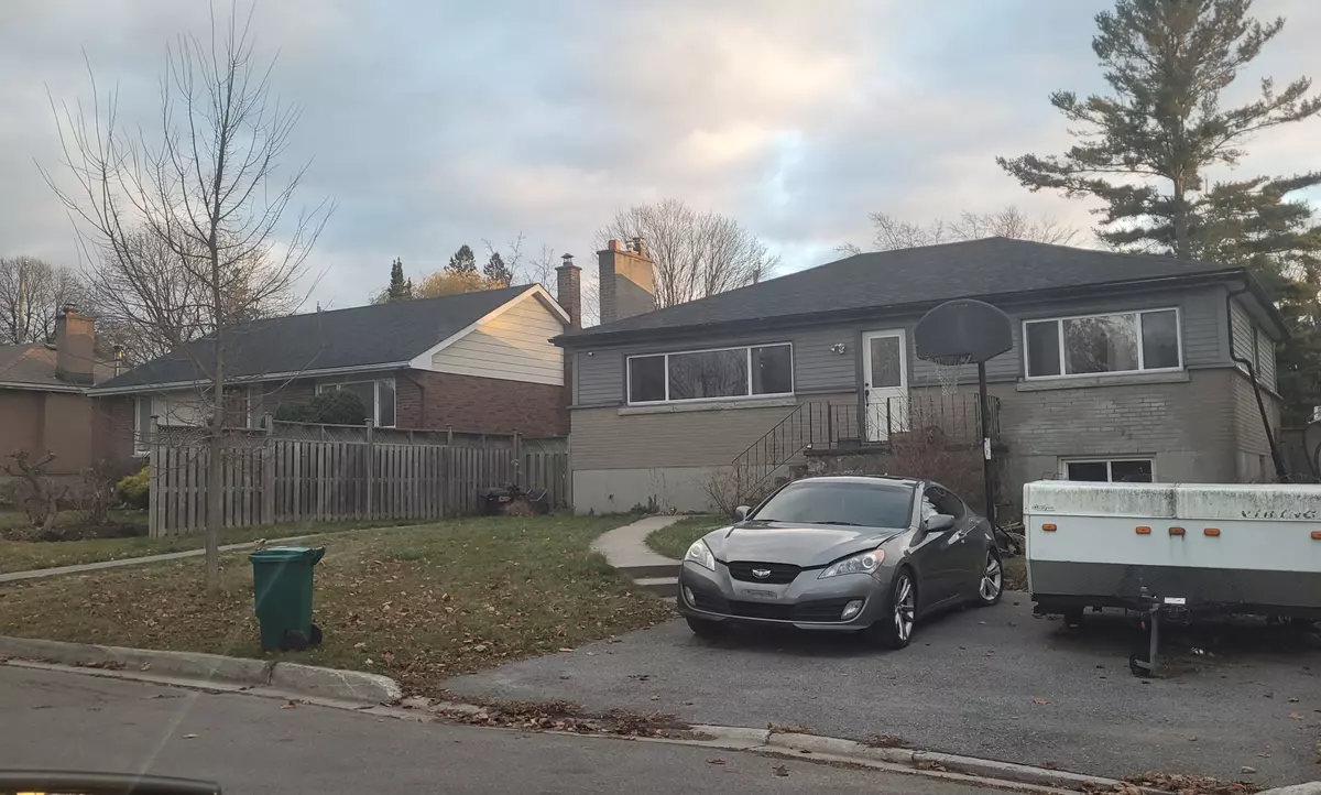 Kingston, ON K7M 3L3,320 Arrowhead PL