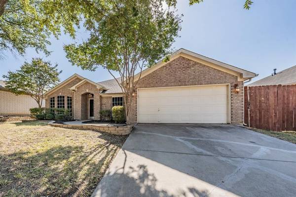 620 Jamie Lane, Mansfield, TX 76063