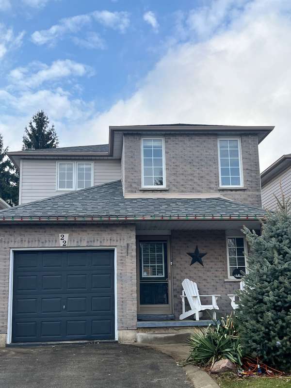 22 Brookheath LN, Hamilton, ON L0R 1W0