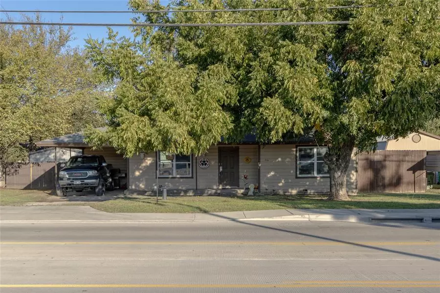 316 N Main Street, Springtown, TX 76082