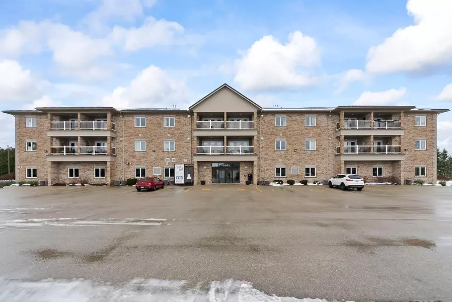 401 Birmingham ST E #207, Wellington North, ON N0G 2L2