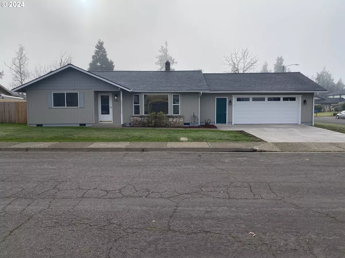 Springfield, OR 97478,611 66TH ST