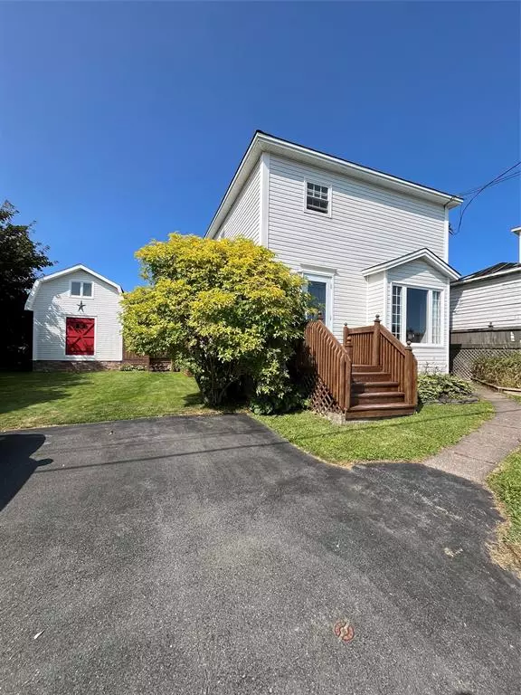 8 Hawkins Street, Grand Bank, NL A0E1W0