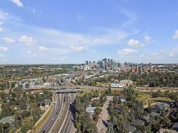 Calgary, AB T3C 1H9,1405 24 ST SW