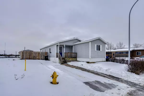 108 Greenwood PL, Fort Mcmurray, AB T9H 2L9