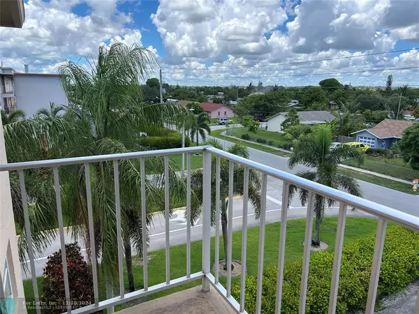 Boynton Beach, FL 33435,300 NE 26th Ave  #410