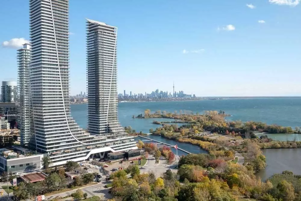 Toronto W06, ON M8V 0J1,30 Shore Breeze DR #5309