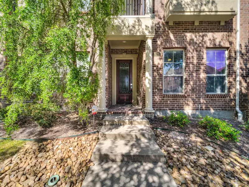 8285 Short Street, Frisco, TX 75034