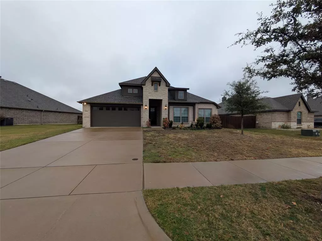 Waxahachie, TX 75165,1720 Whispering Trail Drive