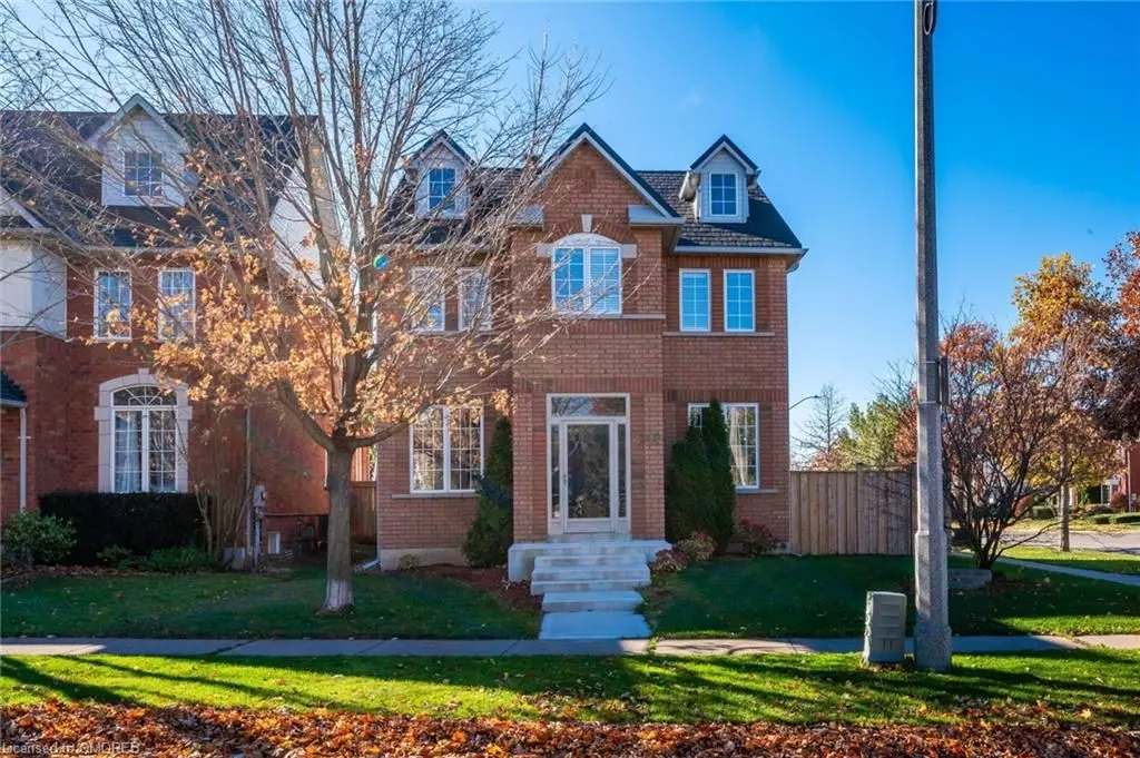 Oakville, ON L6H 7K5,2540 SUNNYHURST Close