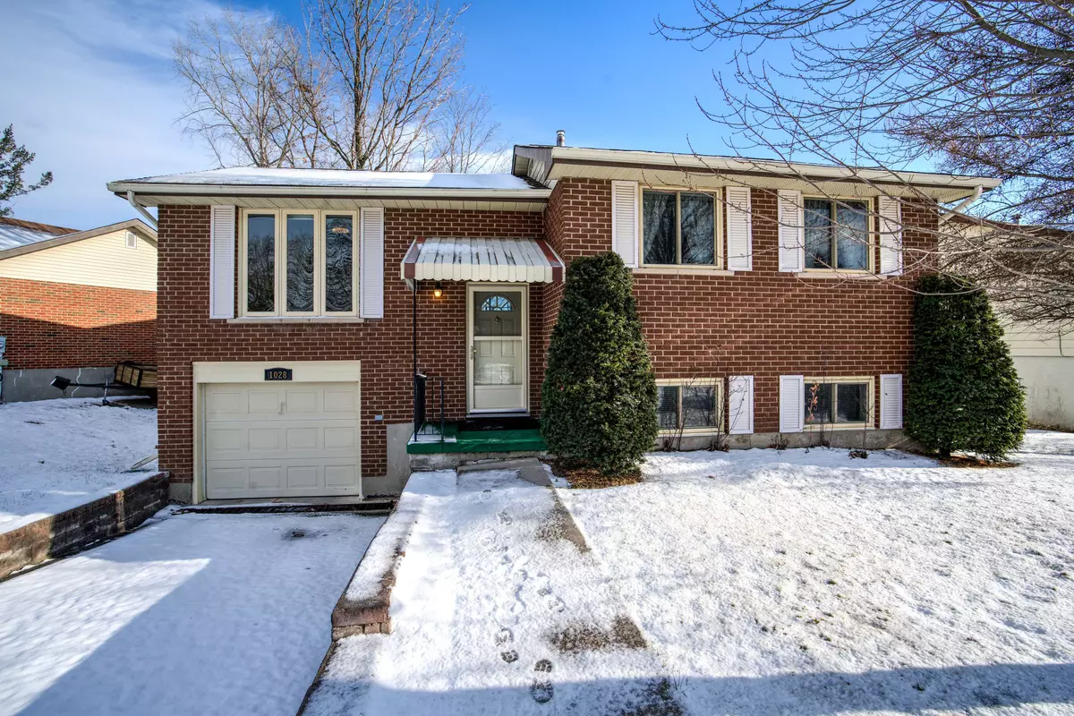 Kingston, ON K7P 1M6,1028 Bauder CRES