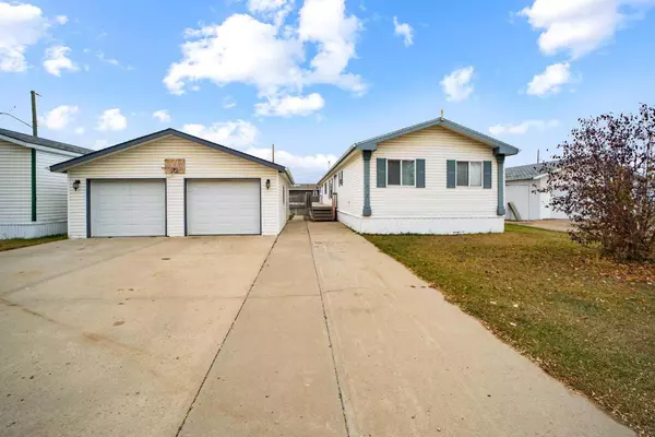 4910 52 ST, Lougheed, AB T0B2V0