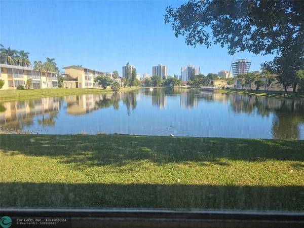 Miami, FL 33180,20111 NE 27th Ct  #103