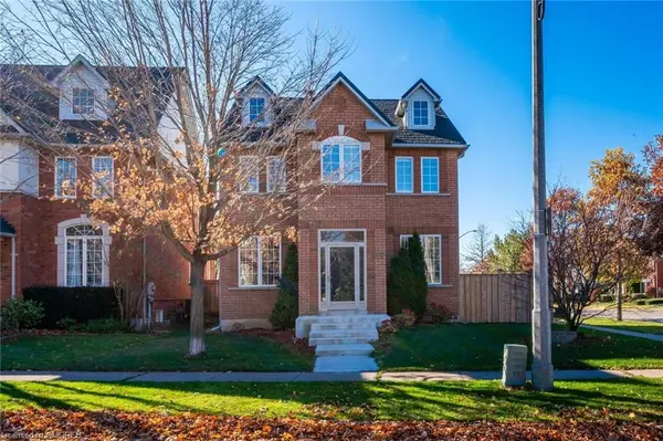 2540 SUNNYHURST Close, Oakville, ON L6H 7K5