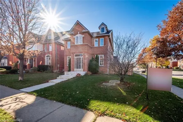 Oakville, ON L6H 7K5,2540 SUNNYHURST Close