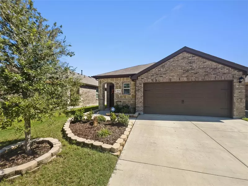 3712 Pincoffs Cove, Crandall, TX 75114