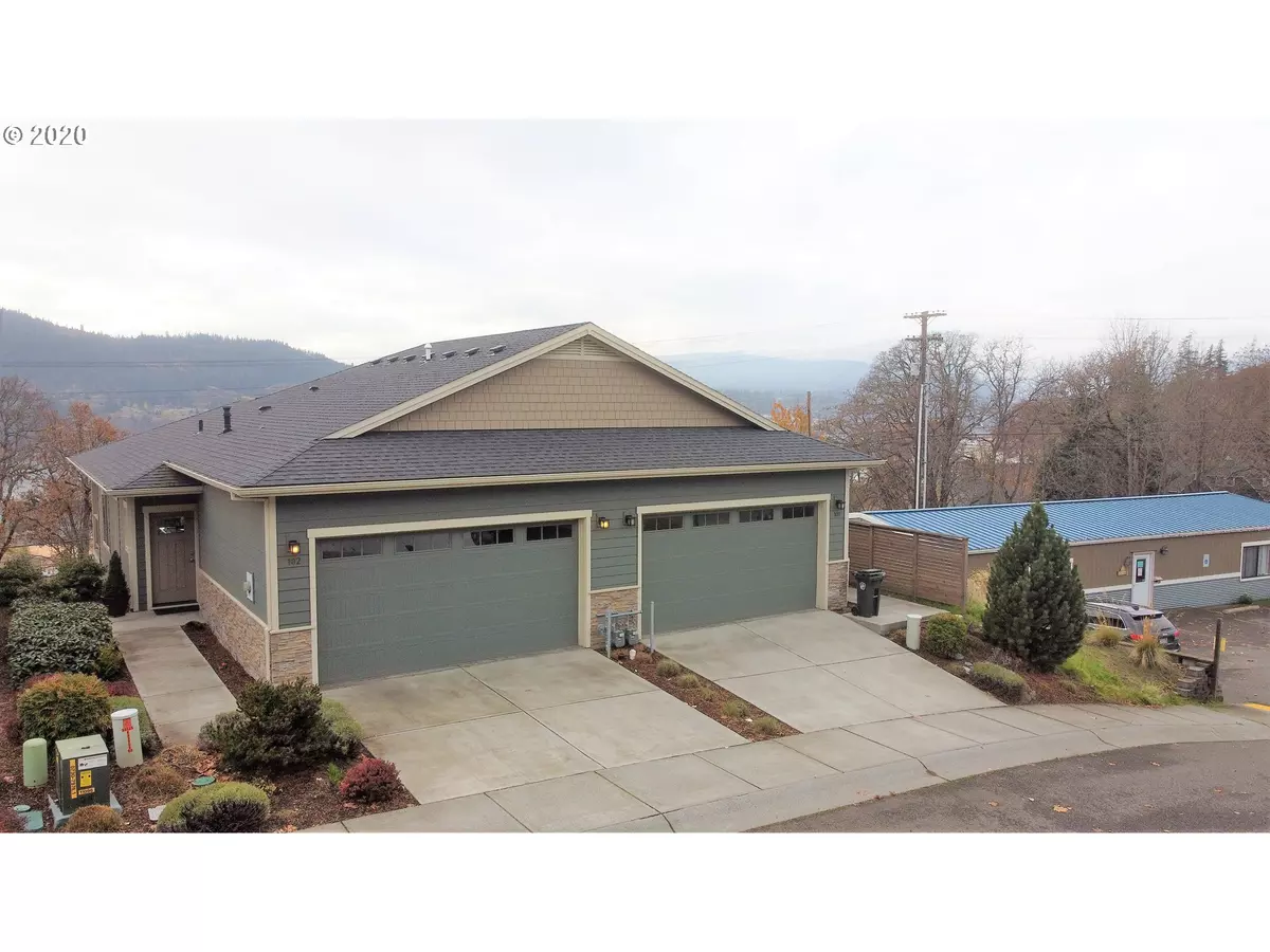 White Salmon, WA 98672,102 INGRAM PL