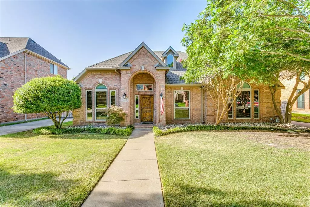 Grapevine, TX 76051,2726 Hidden Lake Drive