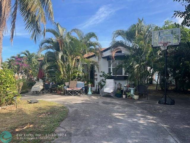 Lake Worth Beach, FL 33460,524 N L St  #2