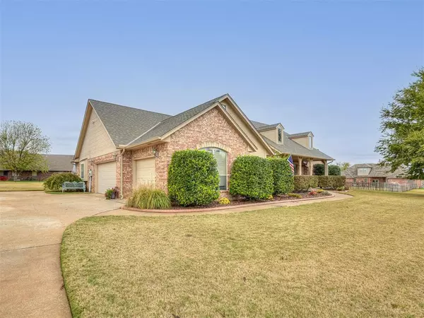 Edmond, OK 73025,22577 Laras Lane