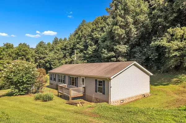 422 Old Tram Road, Saltville, VA 24370