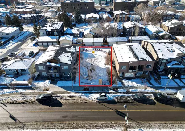 4511 Bowness RD Northwest, Calgary, AB T3P 0B1