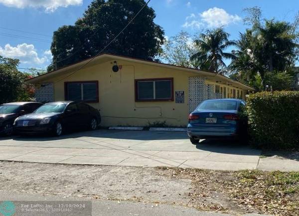 North Miami, FL 33161,780 NE 127th St