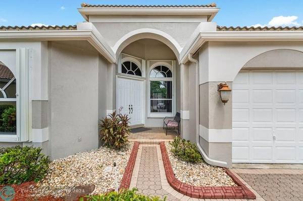 Weston, FL 33331,3787 Oak Ridge Cir