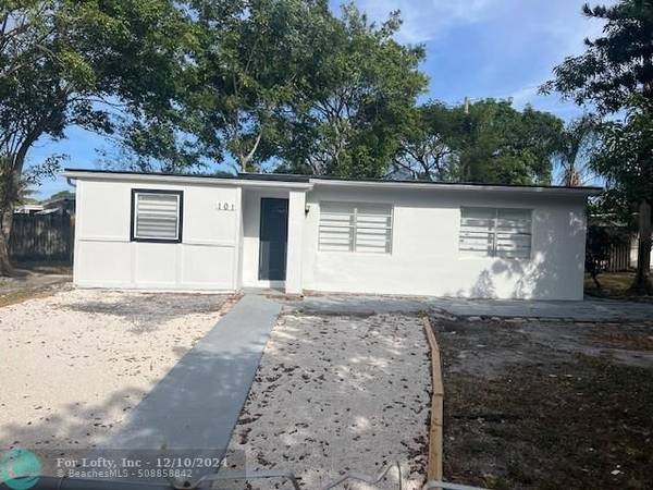 Lantana, FL 33462,101 Hibiscus Tree Dr