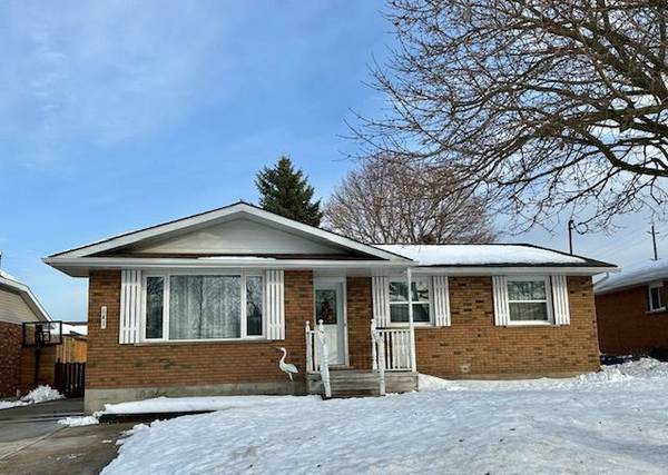 641 21st Avenue A N/A, Hanover, ON N4N 3M2