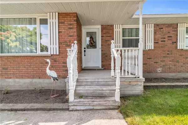 Hanover, ON N4N 3M2,641 21st Avenue A N/A