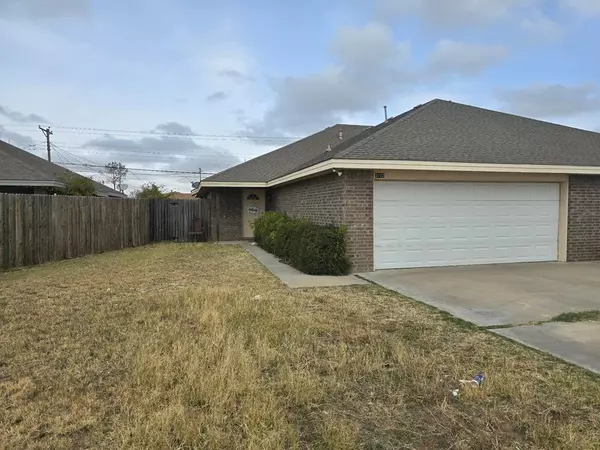 3102 Travis Ave, Midland, TX 79701