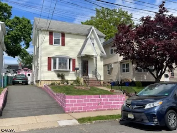 54 Kensington Ter, Passaic City, NJ 07055