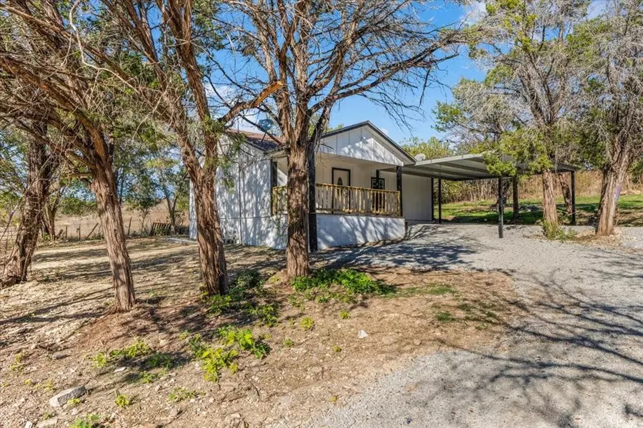 3006 Wagon Train Trail, Granbury, TX 76048