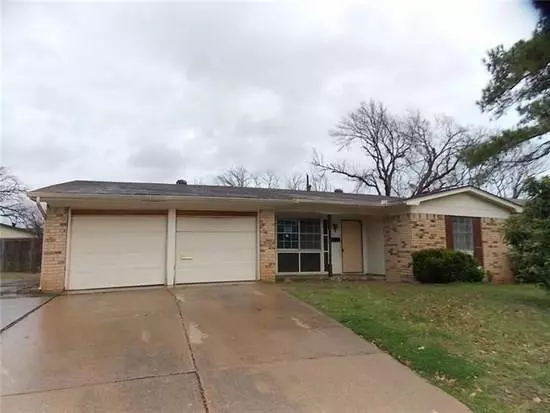 7421 Beckwood Drive, Fort Worth, TX 76112