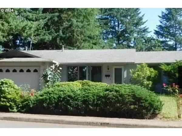 Salem, OR 97306,1025 KAMELA DR